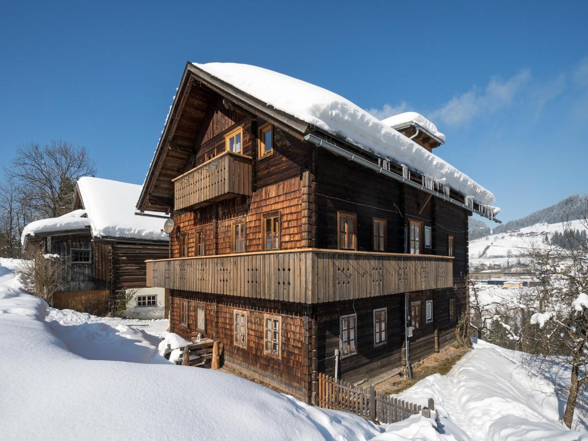 Sprawling Mansion Near Ski Area In Salzburg Eben Im Pongau Exterior foto